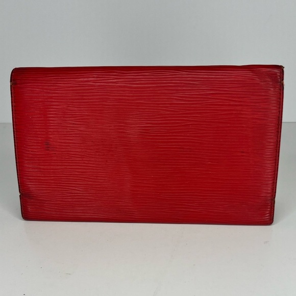 ♥️Louis Vuitton Red Epi Leather Porte Tresor Long Wallet | PRELOVED!!♥️ - Picture 2 of 13
